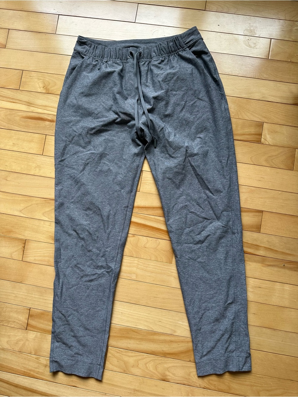 Lululemon womens Gray Knit Drawstring Pants size 4